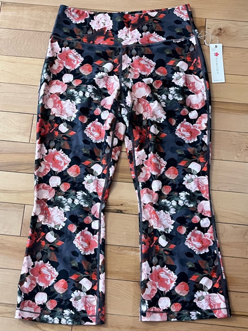 NWT Kiragrace Floral Print Active Leggings Pink & Black cropped size large